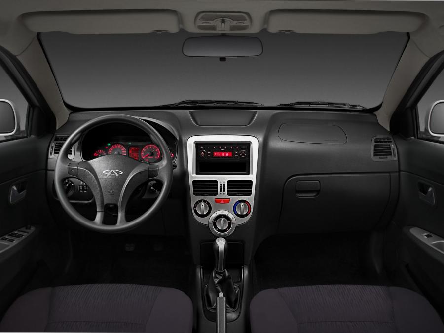  Chery Fulwin 2 Liftback 2009 года  (фото 12 из 15)